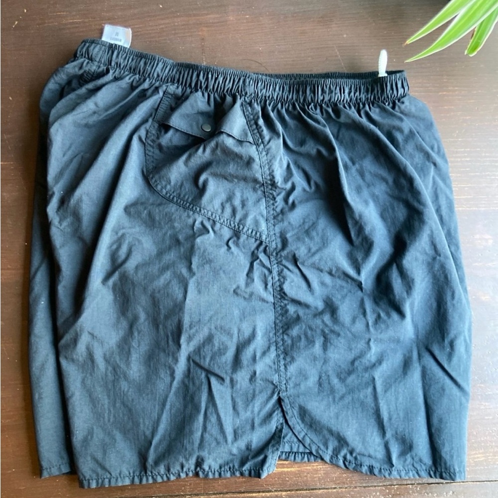 Patagonia black Shorts size M preowned - Picture 10 of 11
